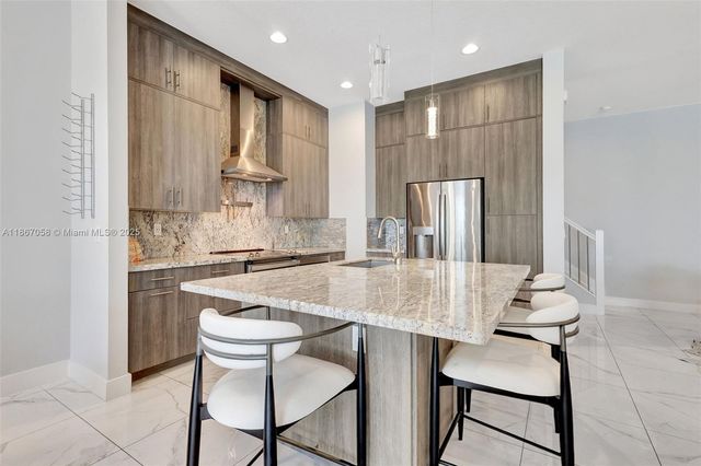 4921 Pointe Midtown Way, Palm Beach Gardens, FL 33418