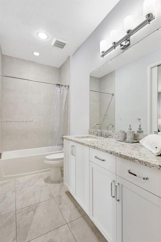 4921 Pointe Midtown Way, Palm Beach Gardens, FL 33418