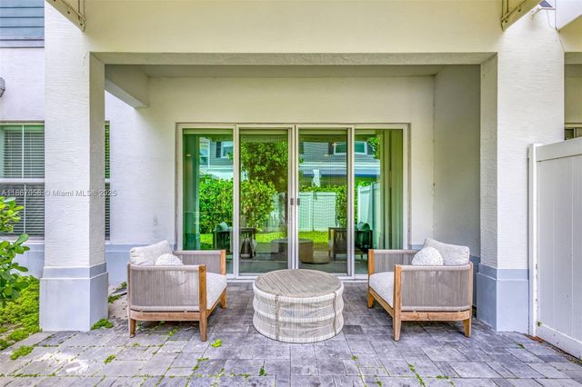 4921 Pointe Midtown Way, Palm Beach Gardens, FL 33418