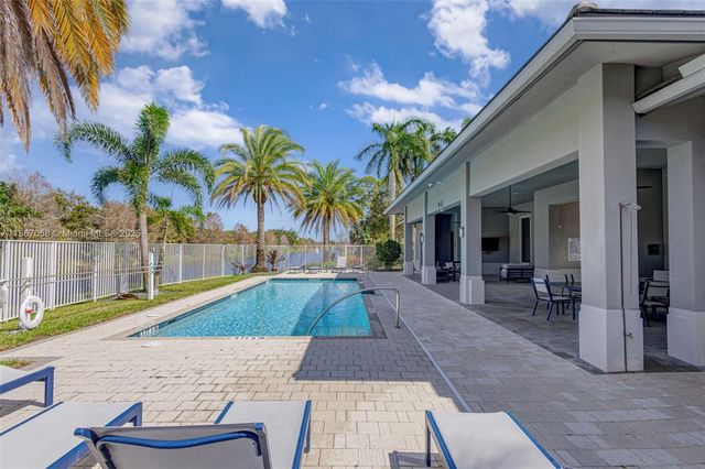 4921 Pointe Midtown Way, Palm Beach Gardens, FL 33418