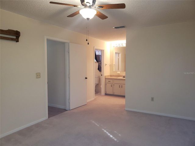 10911 SW 86TH COURT, Ocala, FL 34481