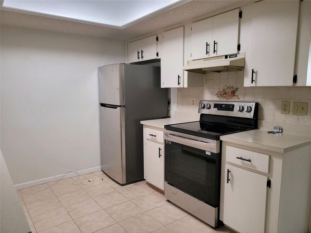 10911 SW 86TH COURT, Ocala, FL 34481
