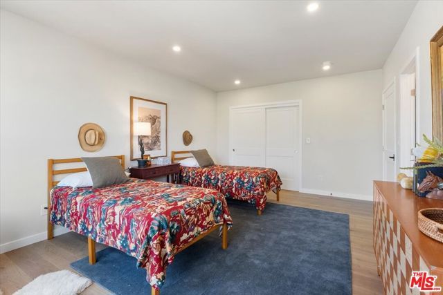 1651 S Wilton Place, Los Angeles, CA 90019