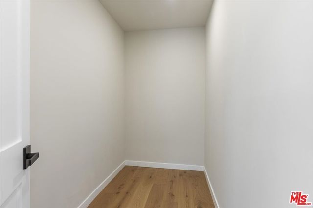 1651 S Wilton Place, Los Angeles, CA 90019