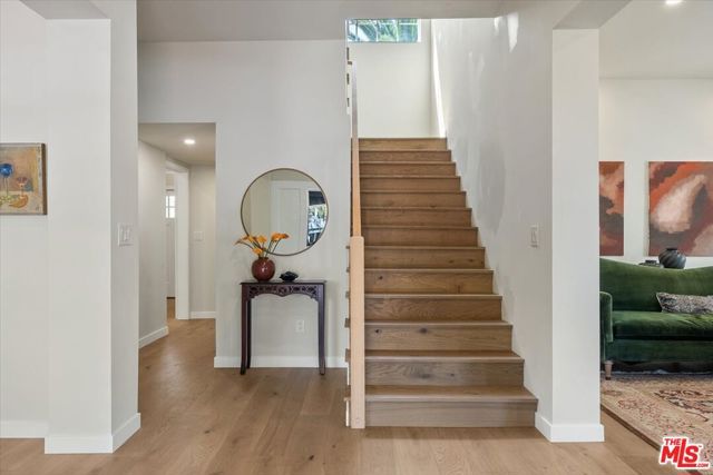 1651 S Wilton Place, Los Angeles, CA 90019