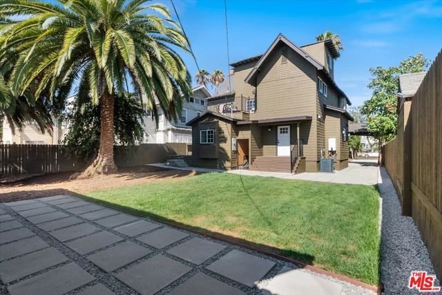 1651 S Wilton Place, Los Angeles, CA 90019
