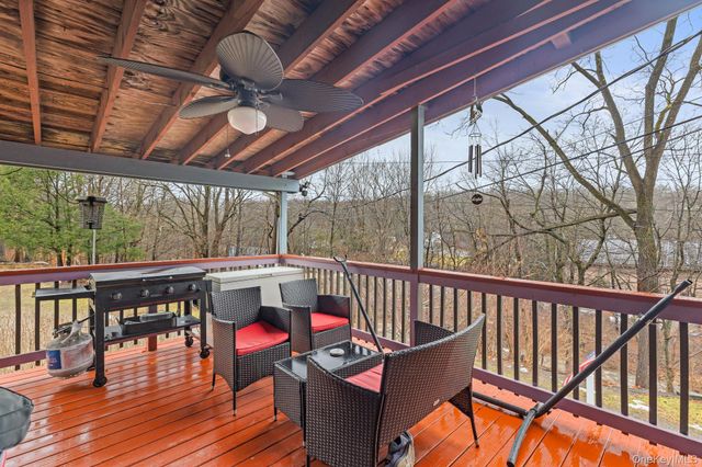 11 Cross Creek Road, Cold Spring, NY 10516