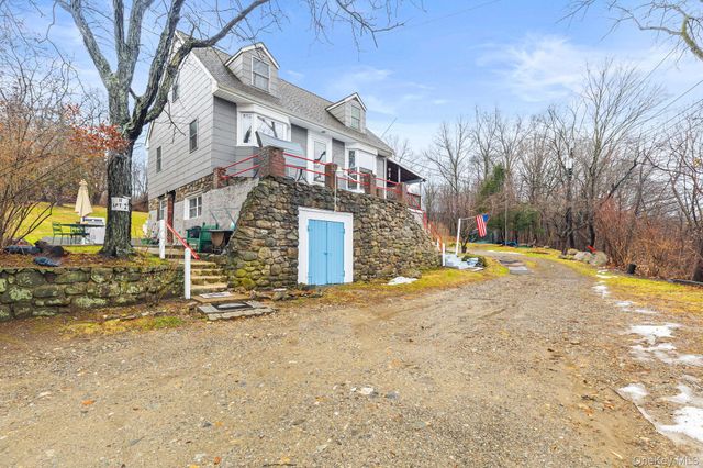 11 Cross Creek Road, Cold Spring, NY 10516