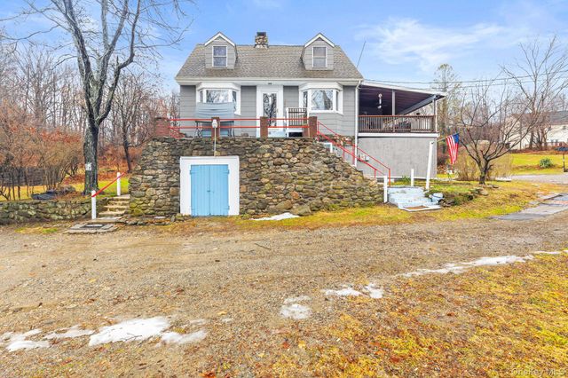 11 Cross Creek Road, Cold Spring, NY 10516