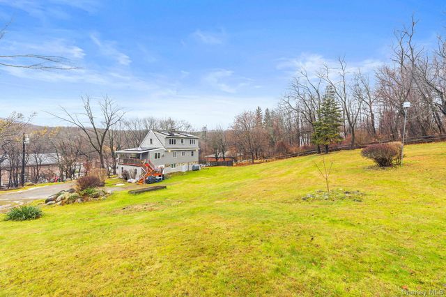 11 Cross Creek Road, Cold Spring, NY 10516
