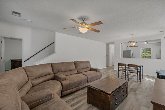 121 Bellegrove Dr., Myrtle Beach, SC 29579