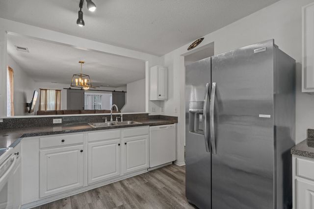 121 Bellegrove Dr., Myrtle Beach, SC 29579