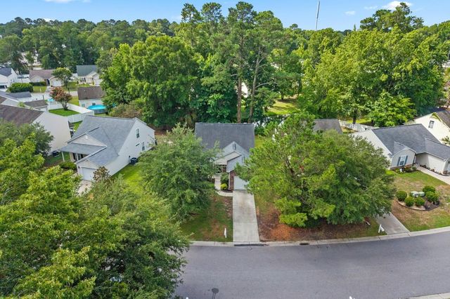 121 Bellegrove Dr., Myrtle Beach, SC 29579