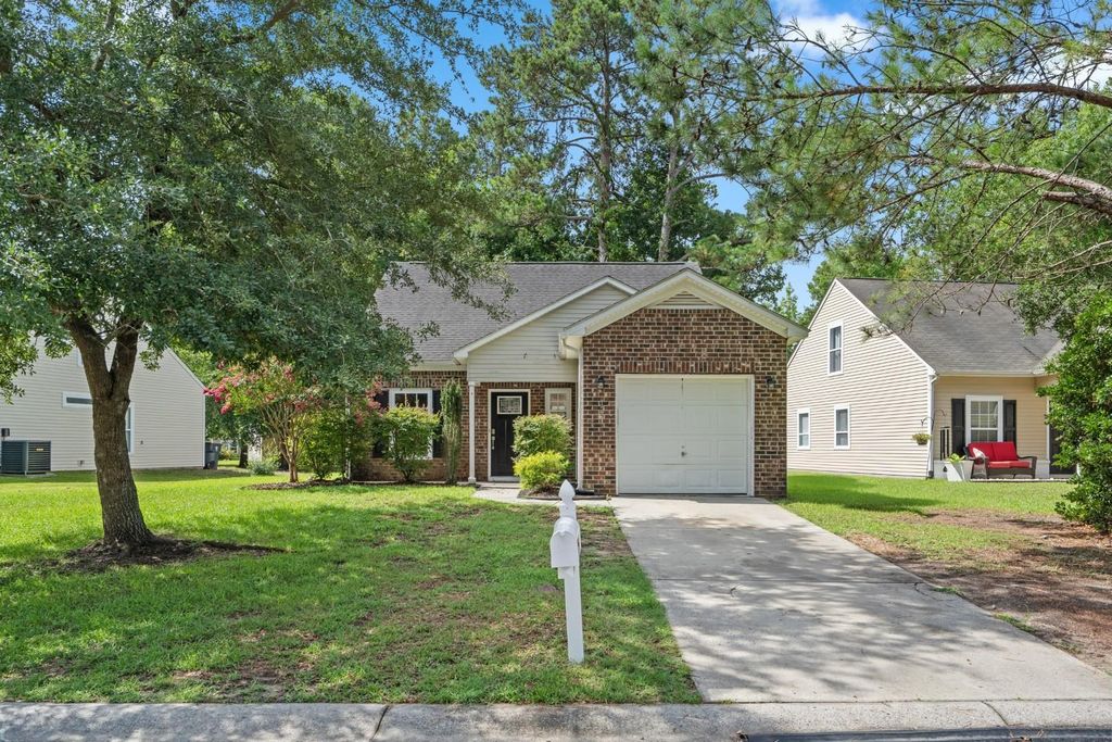121 Bellegrove Dr., Myrtle Beach, SC 29579