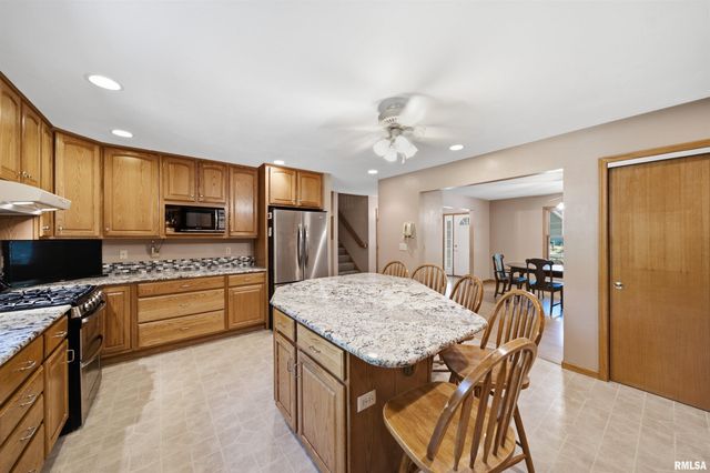 1517 GROVE Lane, Metamora, IL 61548