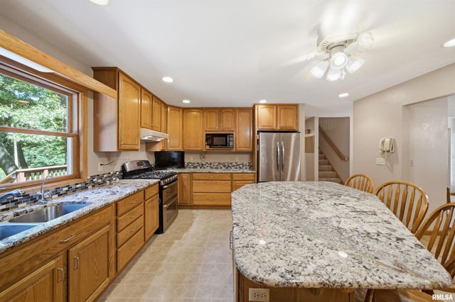 1517 GROVE Lane, Metamora, IL 61548