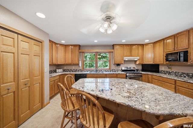 1517 GROVE Lane, Metamora, IL 61548