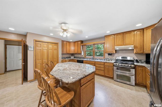 1517 GROVE Lane, Metamora, IL 61548
