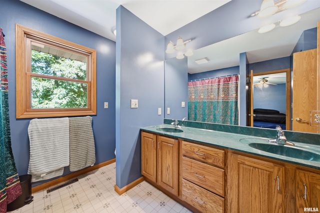1517 GROVE Lane, Metamora, IL 61548