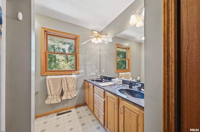 1517 GROVE Lane, Metamora, IL 61548