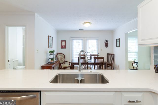10 Dover Trail, Peachtree City, GA 30269