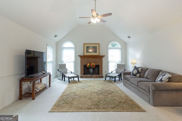 10 Dover Trail, Peachtree City, GA 30269