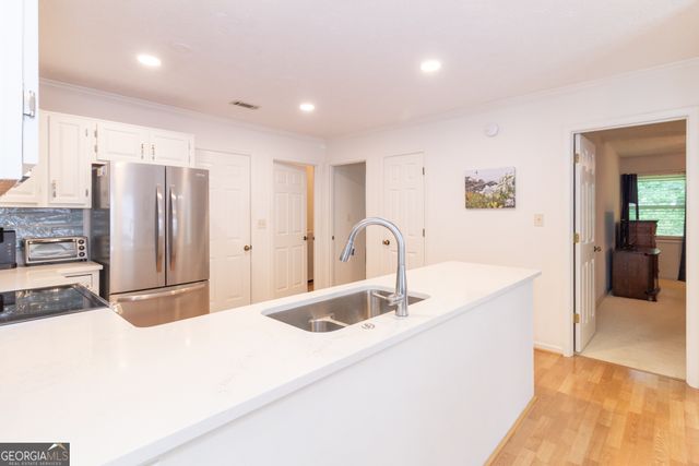 10 Dover Trail, Peachtree City, GA 30269