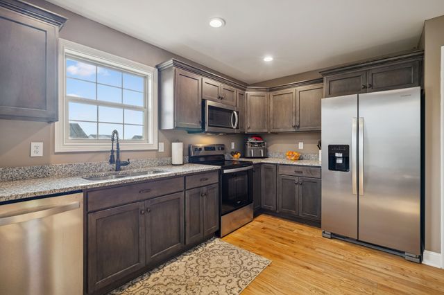 1203 Fredricksburg St, Franklin, KY 42134