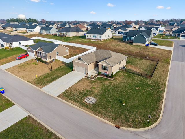 1203 Fredricksburg St, Franklin, KY 42134