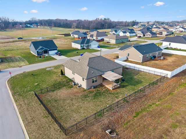 1203 Fredricksburg St, Franklin, KY 42134