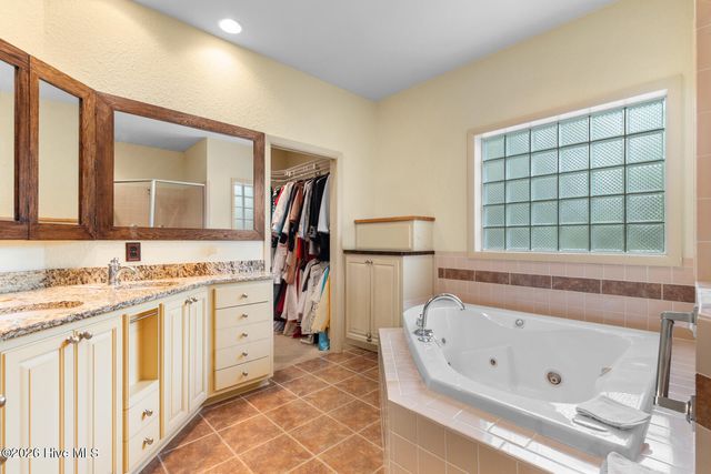 146 Lismore Drive, Winterville, NC 28590