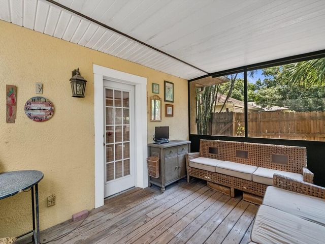 6055 7th Place, Vero Beach, FL 32968