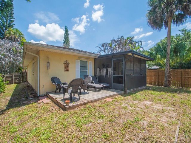 6055 7th Place, Vero Beach, FL 32968
