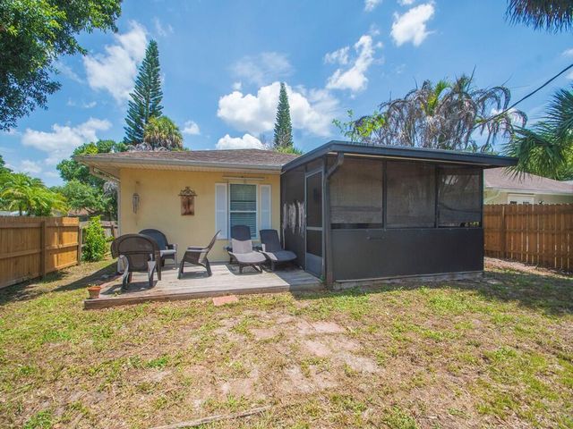6055 7th Place, Vero Beach, FL 32968
