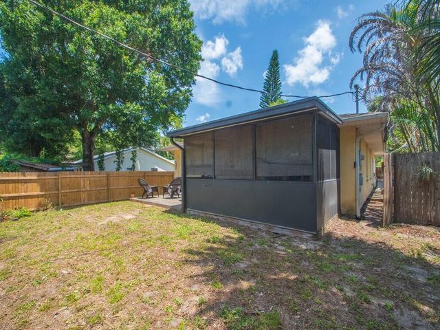 6055 7th Place, Vero Beach, FL 32968