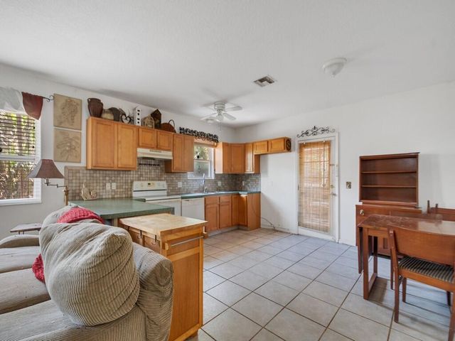6055 7th Place, Vero Beach, FL 32968
