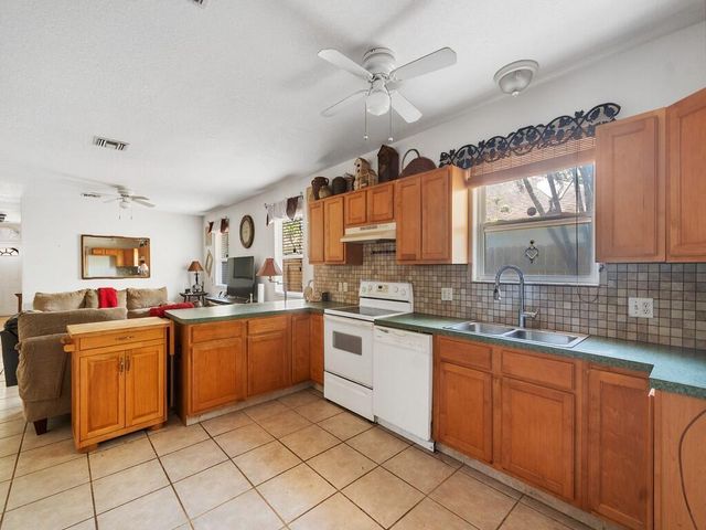 6055 7th Place, Vero Beach, FL 32968