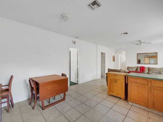 6055 7th Place, Vero Beach, FL 32968