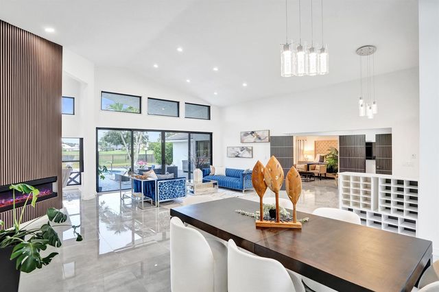 10875 Boca Woods Lane, Boca Raton, FL 33428
