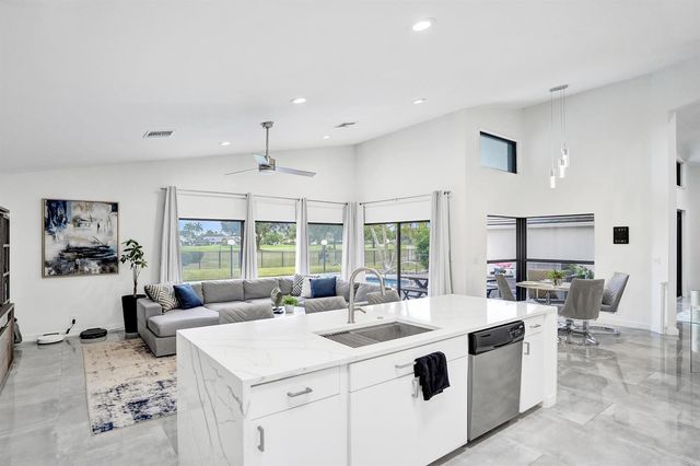 10875 Boca Woods Lane, Boca Raton, FL 33428