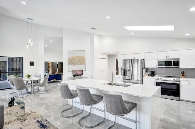 10875 Boca Woods Lane, Boca Raton, FL 33428