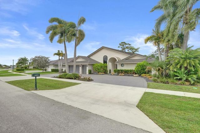 10875 Boca Woods Lane, Boca Raton, FL 33428