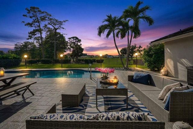 10875 Boca Woods Lane, Boca Raton, FL 33428