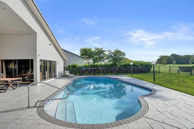 10875 Boca Woods Lane, Boca Raton, FL 33428