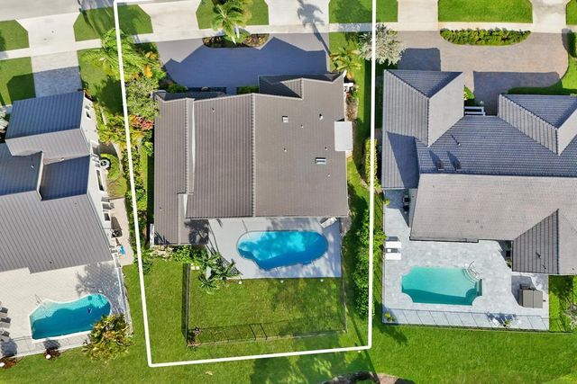 10875 Boca Woods Lane, Boca Raton, FL 33428