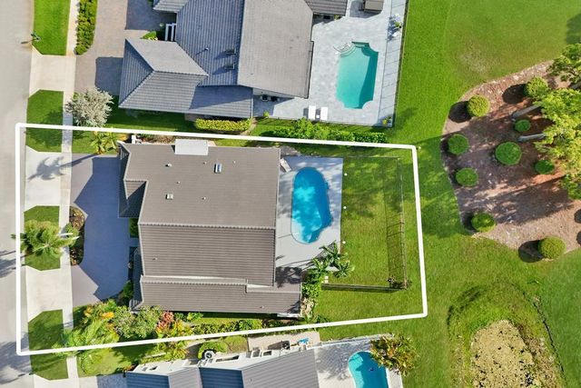 10875 Boca Woods Lane, Boca Raton, FL 33428