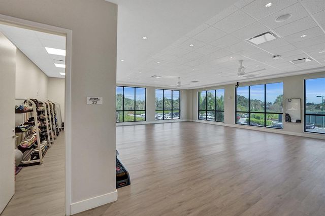 10875 Boca Woods Lane, Boca Raton, FL 33428