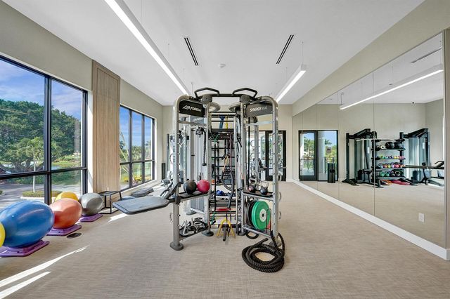 10875 Boca Woods Lane, Boca Raton, FL 33428
