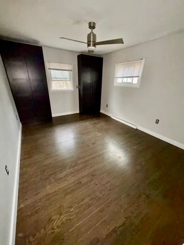 15 Beverly Hill 2, Canton, MA 02021