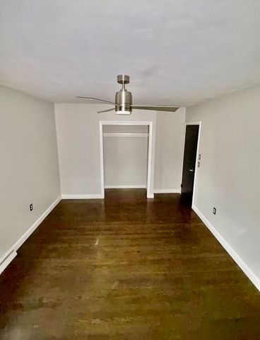 15 Beverly Hill 2, Canton, MA 02021